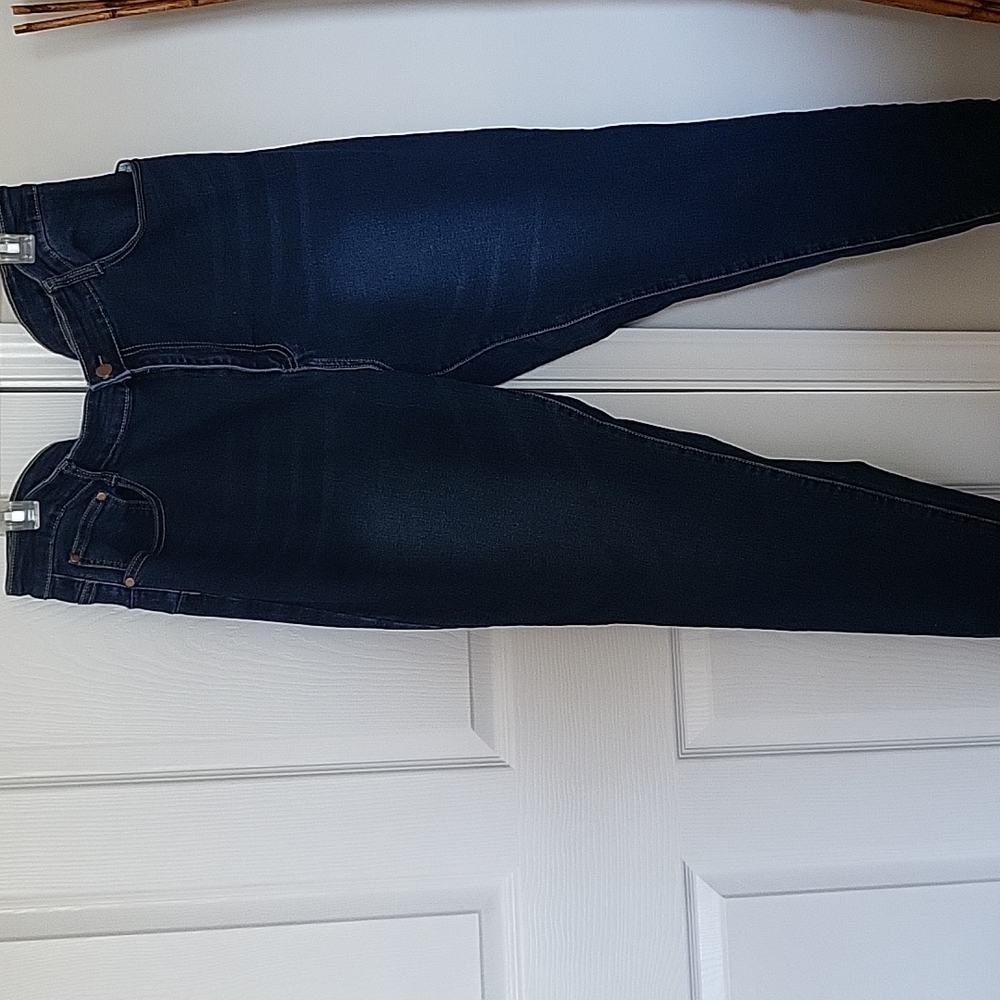 Fashion Nova Jeans.